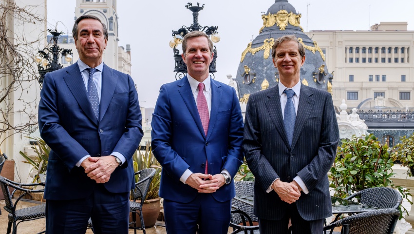 Kentucky Governor Andy Beshear meets with company leaders in Madrid